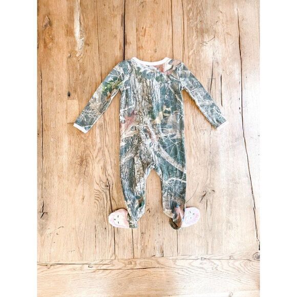 Bass Pro Shop Footed Timber Camo Sleeper Size 9M - Picture 3 of 3